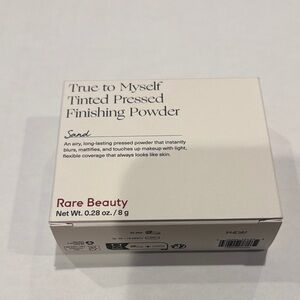 Rare Beauty True to Myself Tinted Pressed Finishing Powder - Sand